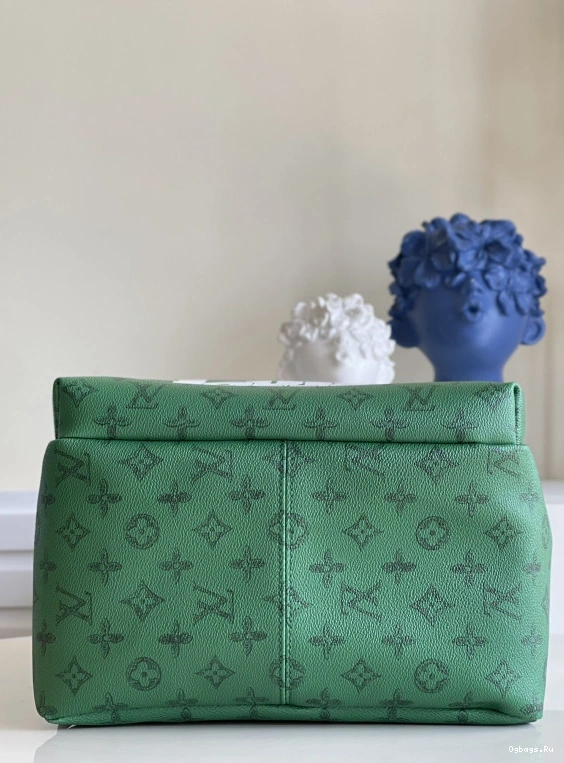 VUITTON DISCOVERY BACKPACK LOUIS 0317